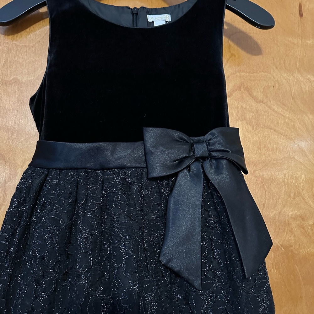Beautiful party dress.